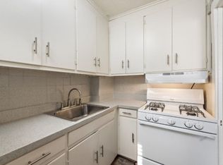 1115-1121 W 40th St #1E, Kansas City, MO 64111