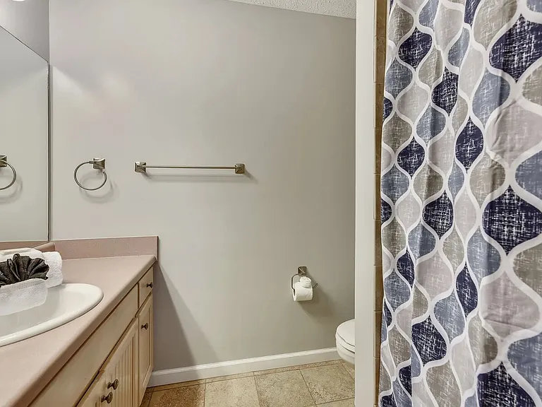 11815 Seashore Ln — Photo 18