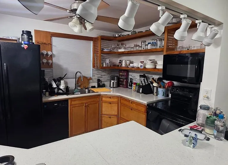 725 Lori Dr #204 — Photo 7
