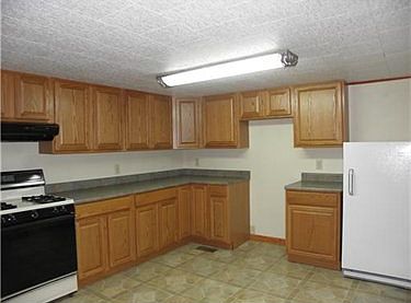 4th image of 317 7th Ave