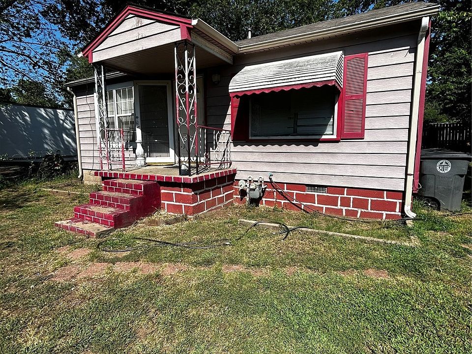 2nd image of 2009 N Columbia Pl