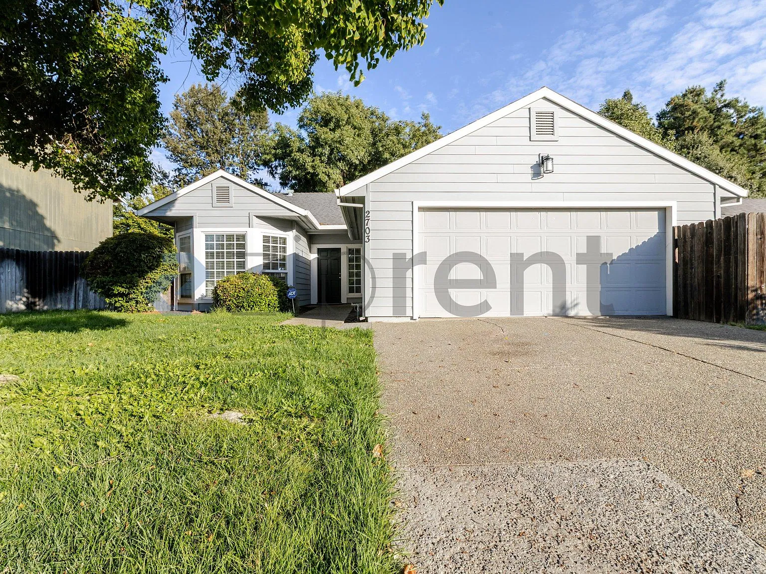 3 bed, 1500 sqft, $2,800 — Photo 2