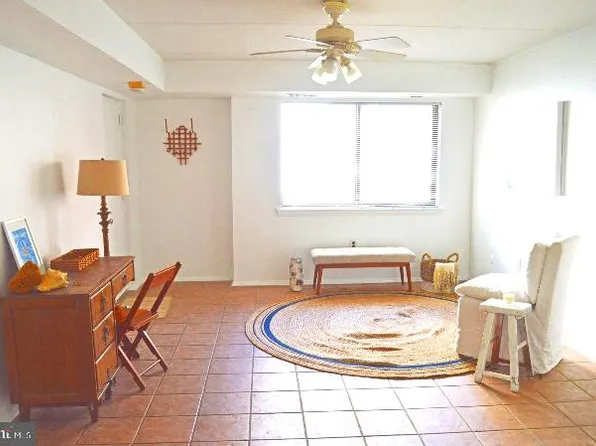 525-31 S 13th St #529A, Philadelphia, PA 19147