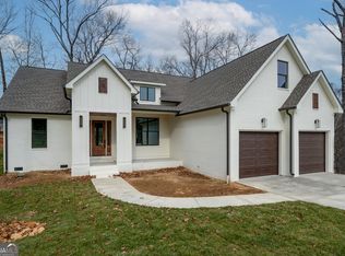 301 Windy Hill Dr, Calhoun, GA 30701