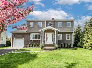 6 Mellow St, Fairfield, CT 06824