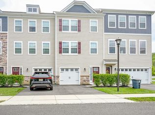 4 Venice Ln #1, Mount Laurel, NJ 08054
