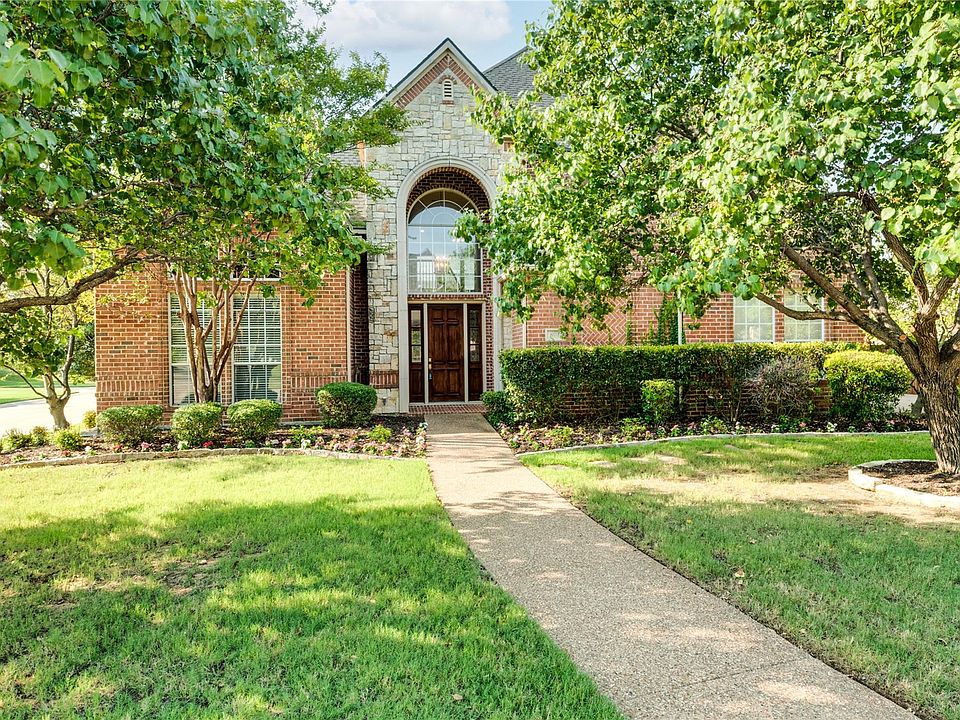 1st image of 801 Camelot Ct