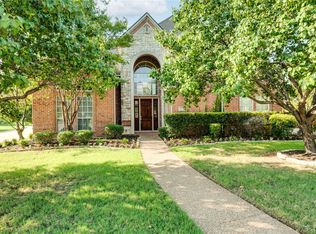801 Camelot Ct, Highland Village, TX 75077