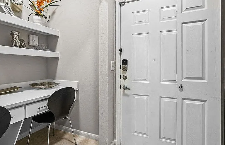 The Palms at Clear Lake Apartments — Photo 8