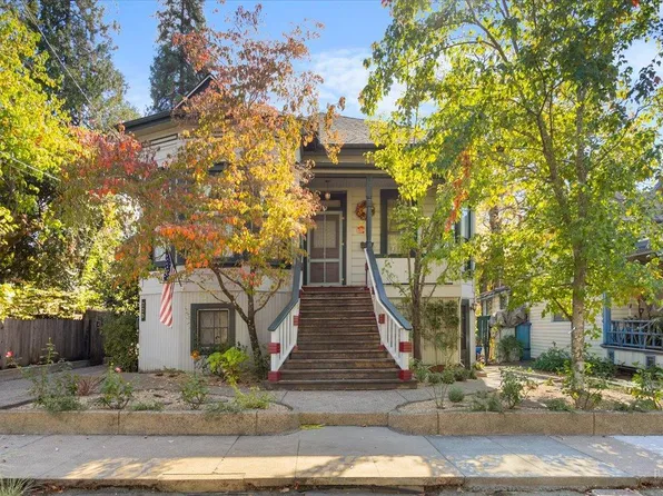220 North Street, Healdsburg, CA 95448