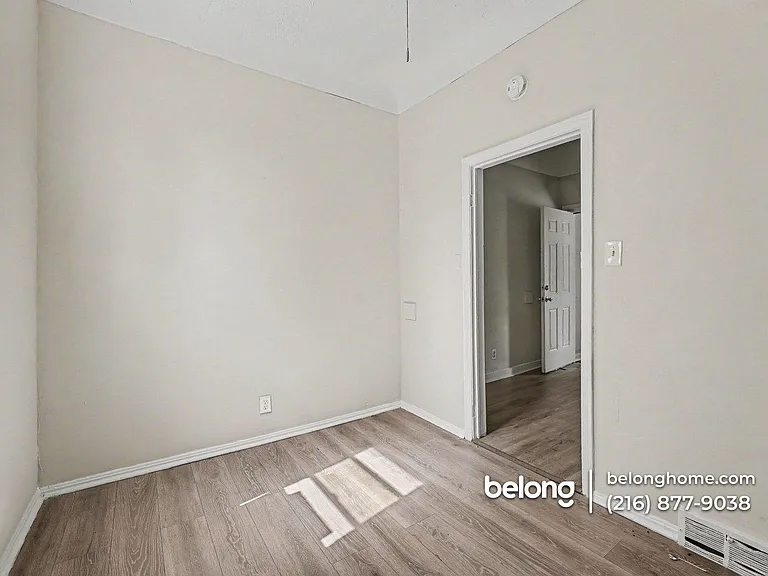 3326 Walton Ave — Photo 6