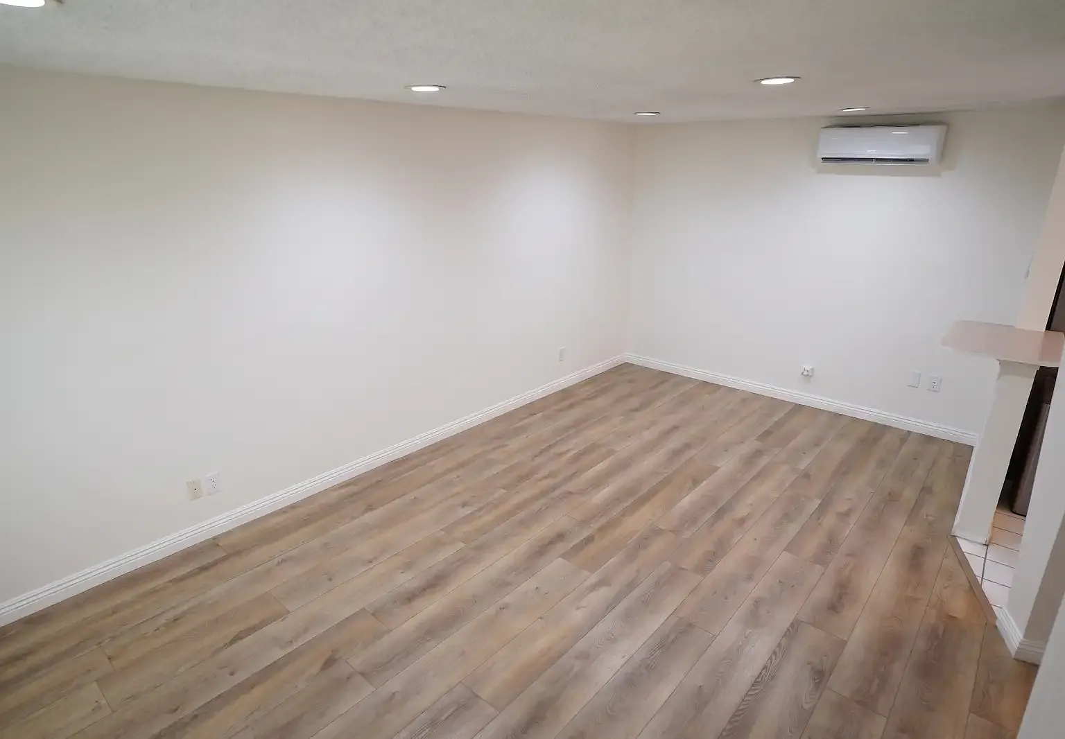 2 bed, $1,895 — Photo 3