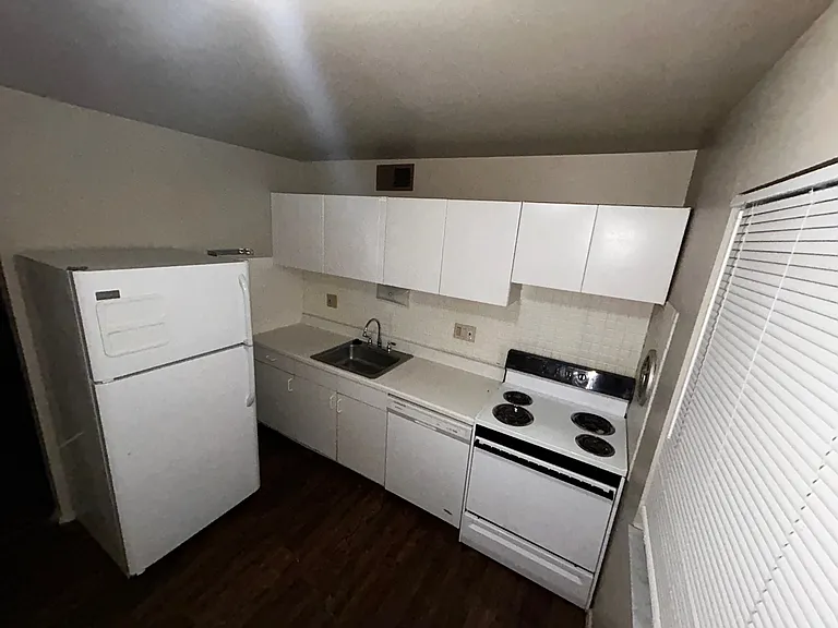 721 Thompson Dr #723-2F — Photo 6