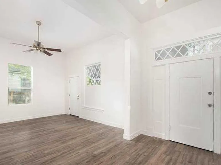 2120 Monterey St #102 — Photo 9