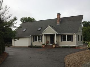 17 Ledge Ln, Gloucester, MA 01930