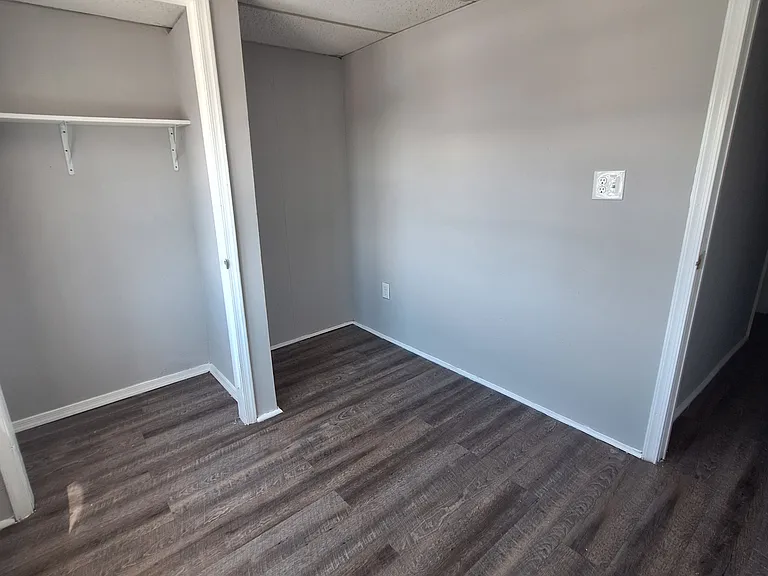 3931 Mount Pleasant Ave — Photo 4