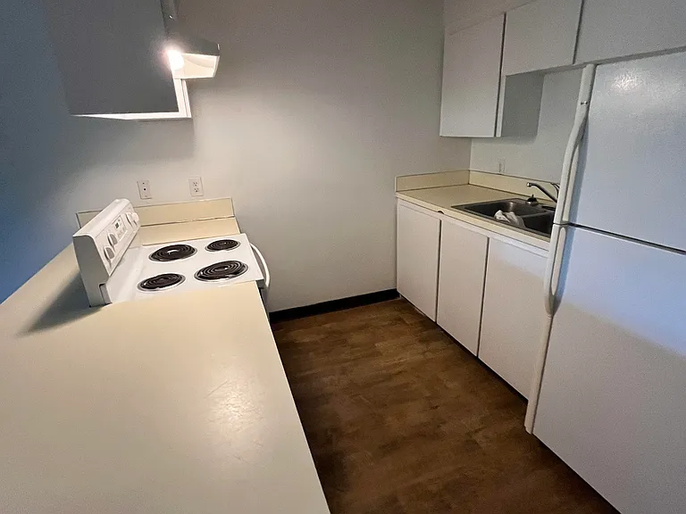270 E Main St #270 — Photo 4
