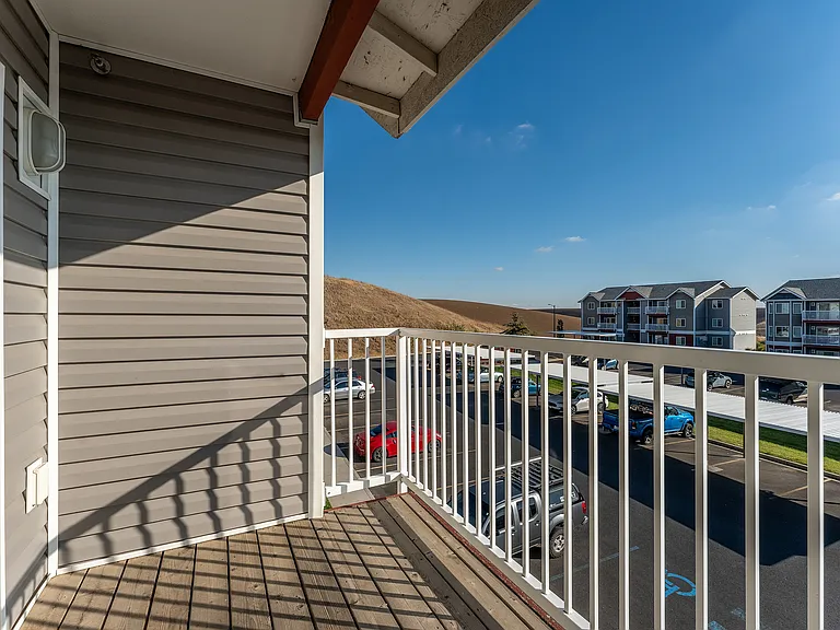 Private Balcony - Upper Building