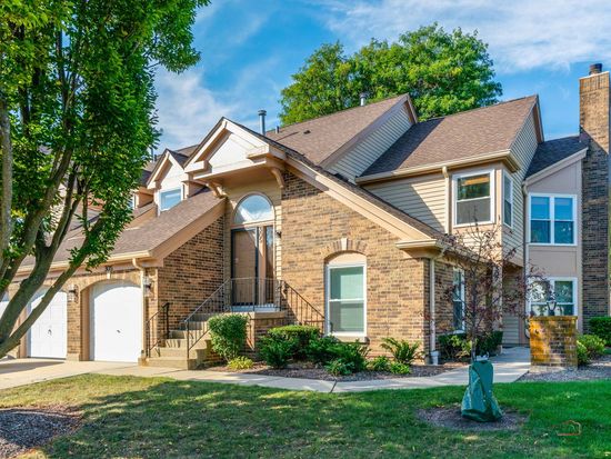 305 Satinwood Ter, Buffalo Grove, IL 60089