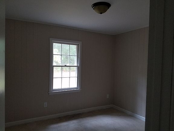 5th image of 1706 Snowden Dr SE