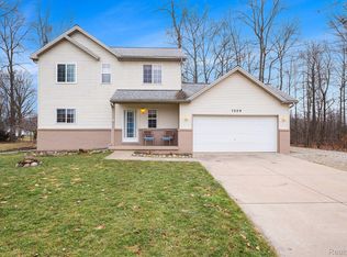 7229 Windbury Ln, Flint, MI 48507