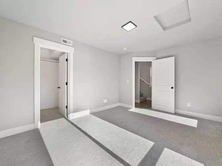 6636 SE 57th Ave — Photo 21
