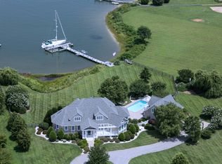 261 Waterbury Rd, Kilmarnock, VA 22482