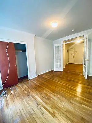 Rented by Bond New York | media 2