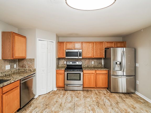 5th image of 13824 Gentle Woods Ave