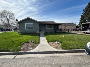 301 E 4th St, Warden, WA 98857
