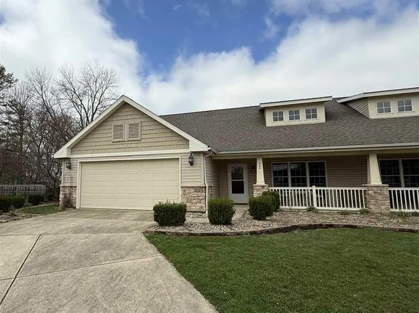 504 N 1st St, Centerville, IN 47330