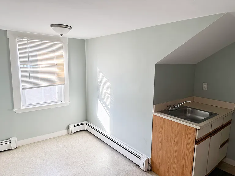 23 1/2 Central St #3 — Photo 9