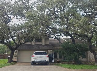 8246 Shallow Creek Dr, San Antonio, TX 78251