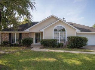 6913 Post Oak Dr, Ocean Springs, MS 39564