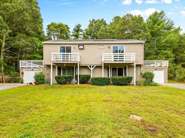 21 Surrey Lane UNIT 21, Bourne, MA 02532