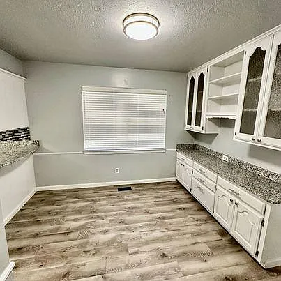 3215 Oakwood Dr — Photo 16