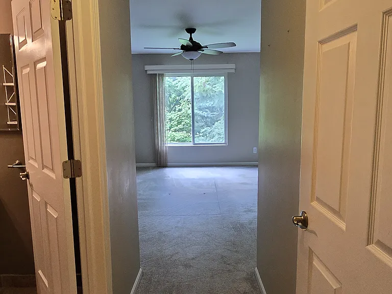 14262 Shadywood Dr #32 — Photo 20