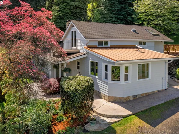 25925 NW Saint Helens Rd, Scappoose, OR 97056