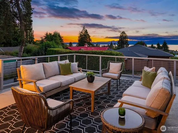 12259 6th Avenue NW, Seattle, WA 98177