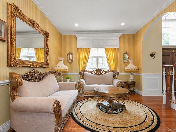 3rd image of 65 Threepence Drive