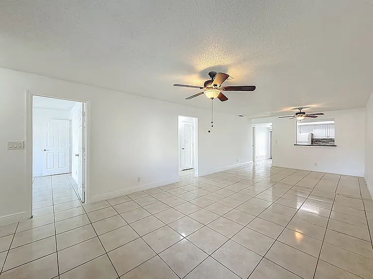 7504 NW 44th Ct #W — Photo 27