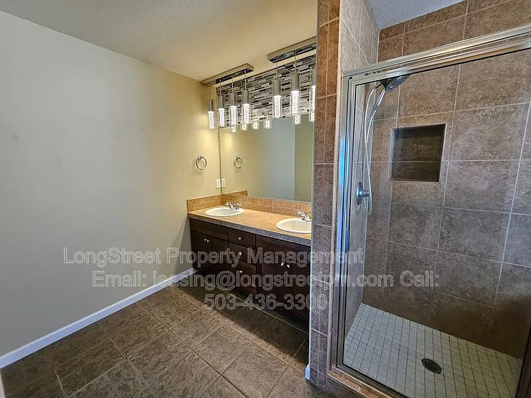 14607 SE Crystal St — Photo 14
