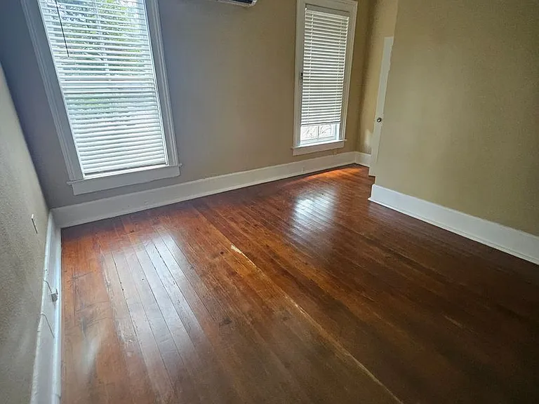 735 N Westmoreland Dr — Photo 12