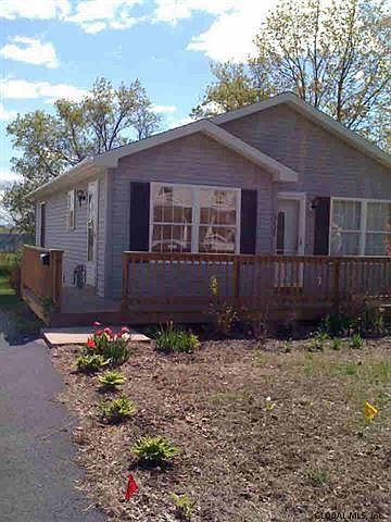1st image of 31 Peck Ave