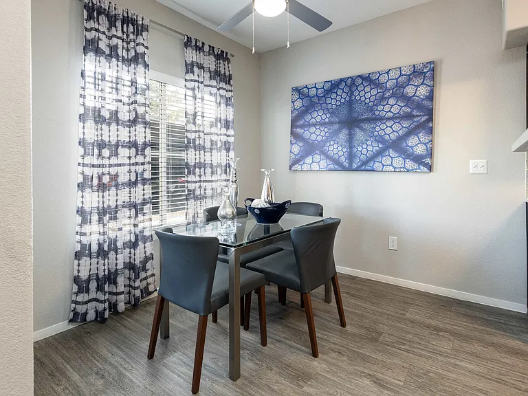 Remington Canyon Apartments — Photo 7