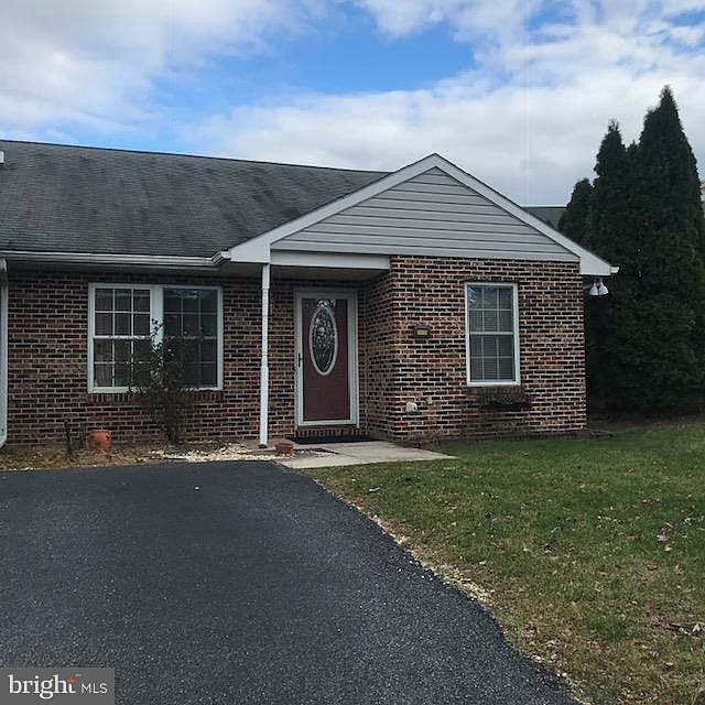 1st image of 2433 Chadwick Ct