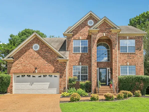 110 W Harbor Ct, Hendersonville, TN 37075