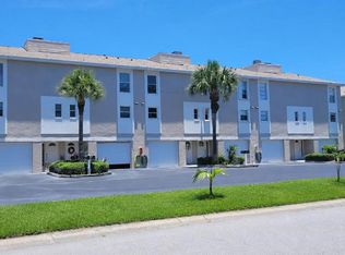 255 Capri Cir N APT 17, Treasure Island, FL 33706