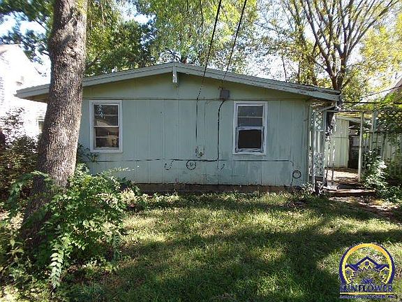 2nd image of 2441 SE Maryland Ave