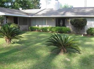 1208 Windsor Dr, Hattiesburg, MS 39402